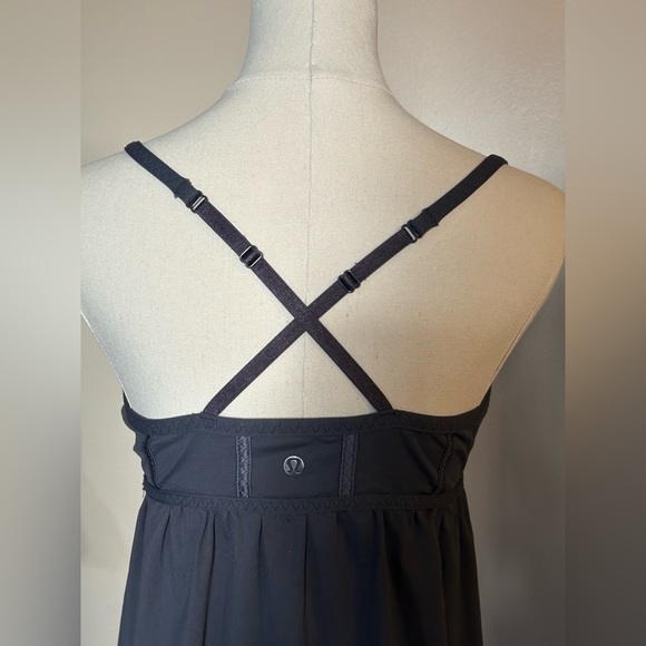 Lululemon tank - Picture 5 of 6